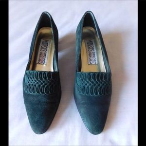 True Vintage-Deep Green Suede Oxford W/Lace Detail